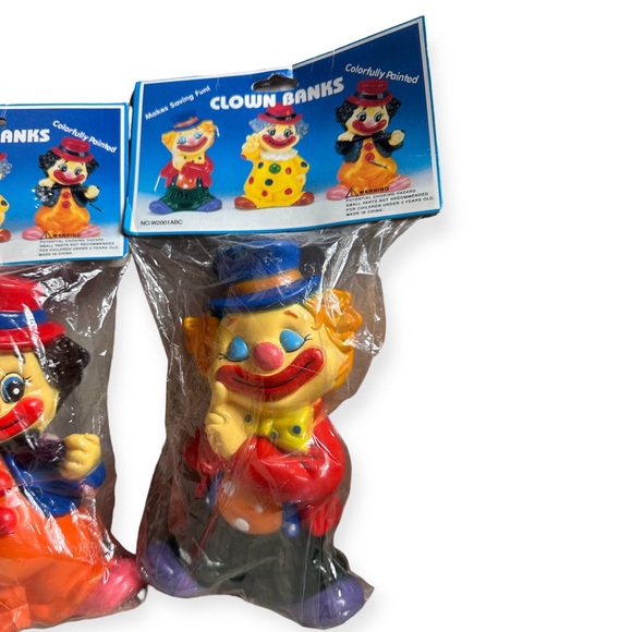 Vintage New In Package Set Of Two Plastic Clown Piggy Banks Clown Tirelire - Picture 5 of 11